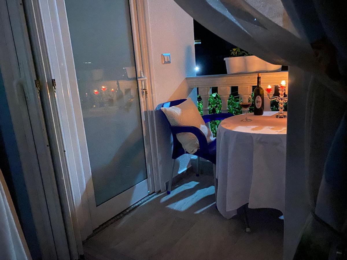 Vila Sinani Sarandë Exterior foto