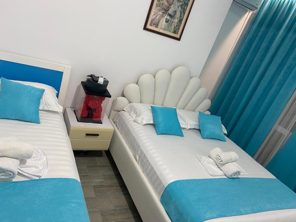 Vila Sinani Sarandë Exterior foto