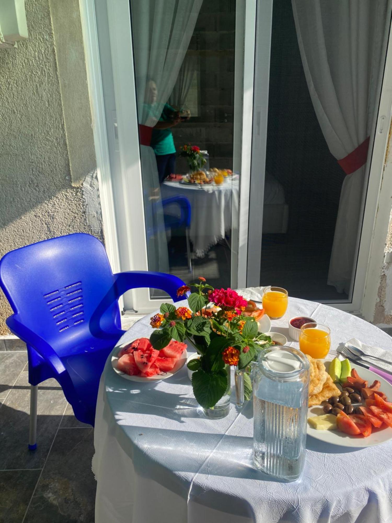 Vila Sinani Sarandë Exterior foto